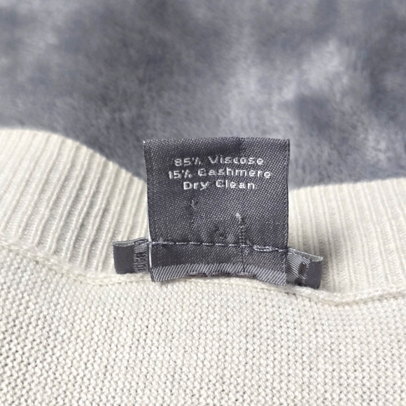 Ann Taylor Plunging V Neck Viscose / Cashmere Blend Lightweight Sweater‎ Size XL - Picture 5 of 7